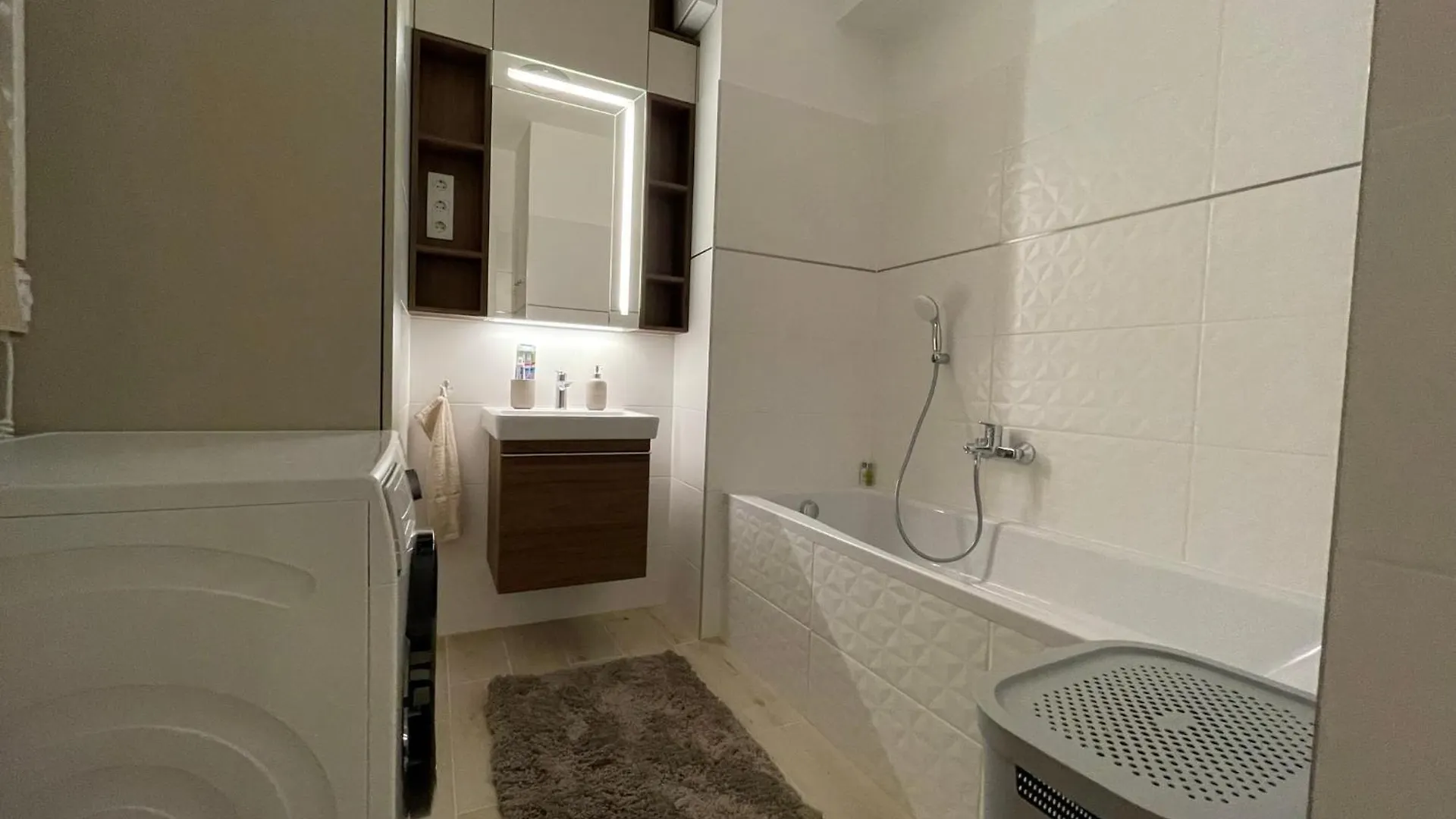 Karzo Property Lk 201 Budapest Apartment